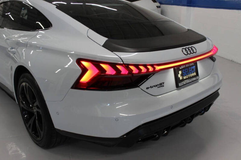 2023 Audi e-tron GT quattro Prestige