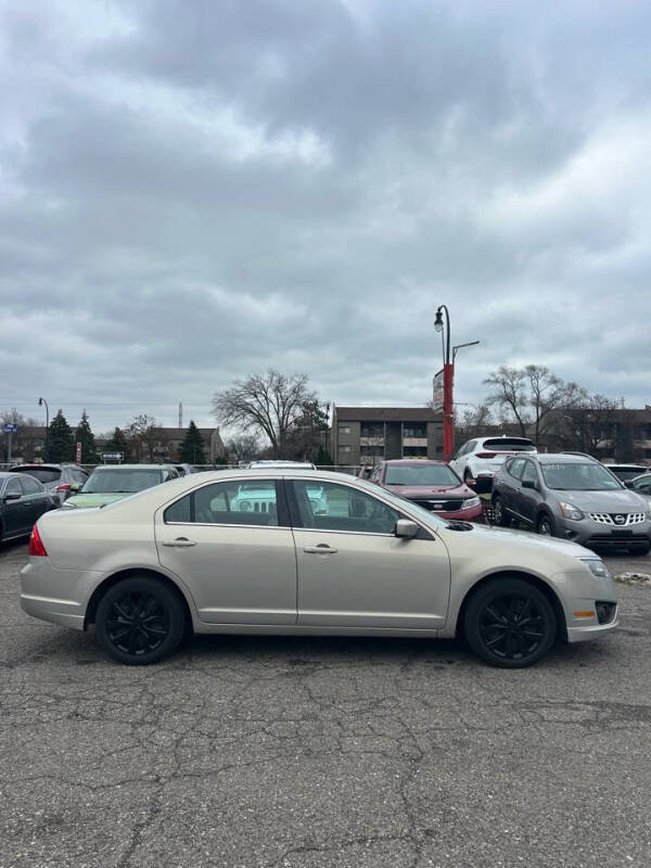 2010 Ford Fusion SE photo 8