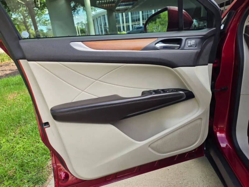 2017 Lincoln MKC Select