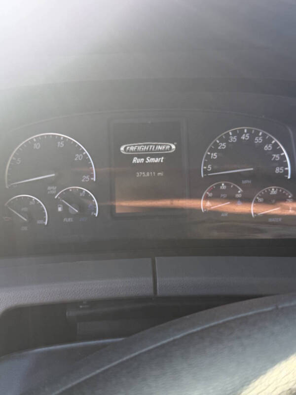 2022 Freightliner Cascadia