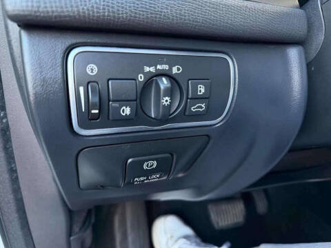 2015 Volvo XC60 T6 Drive-E Platinum