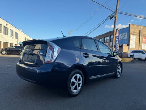 2012 Toyota Prius Two