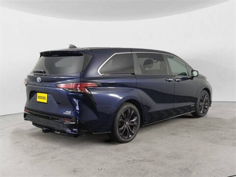 2021 Toyota Sienna XSE 7-Passenger