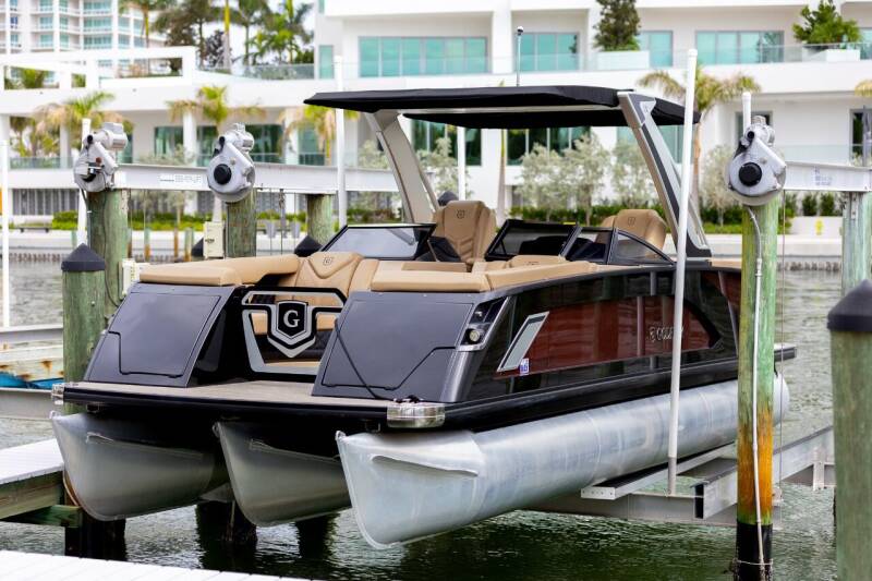 2019 GODFREY LX 2850 ULW for sale at PAUL YODER AUTO SALES INC in Sarasota FL