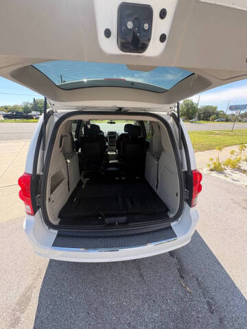 2016 Dodge Grand Caravan SE