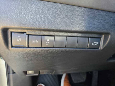 2022 Toyota Venza XLE