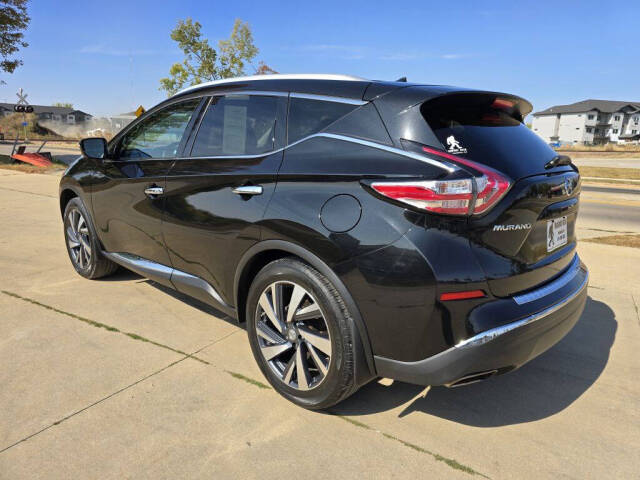 2015 Nissan Murano for sale at Bigfoot Auto in Hiawatha, IA