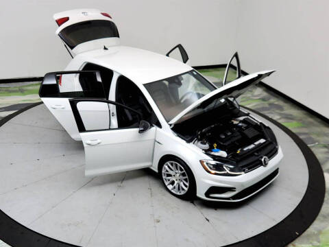 2018 Volkswagen Golf R 4Motion