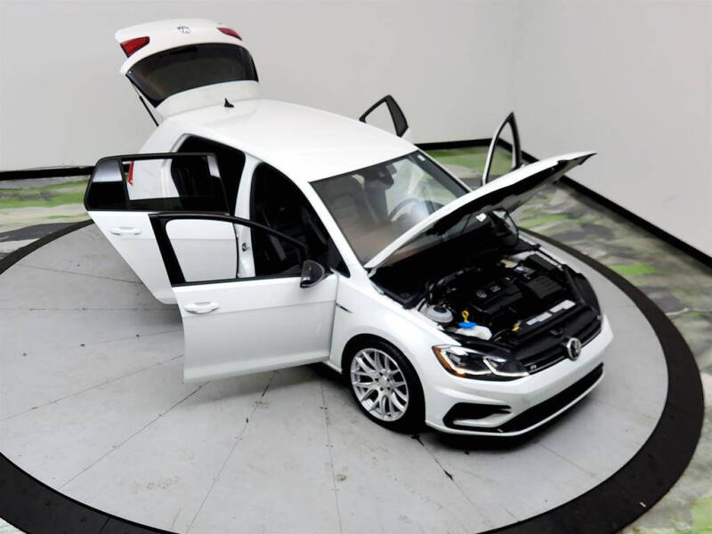 2018 Volkswagen Golf R 4Motion