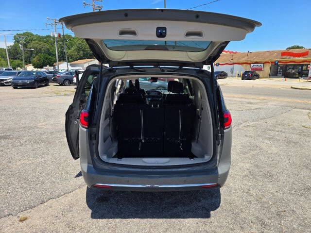 2023 Chrysler Pacifica Touring L