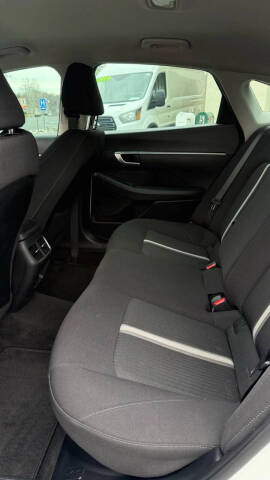 2022 Hyundai Sonata Hybrid Blue