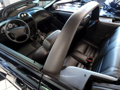 2002 Ford Mustang GT Deluxe