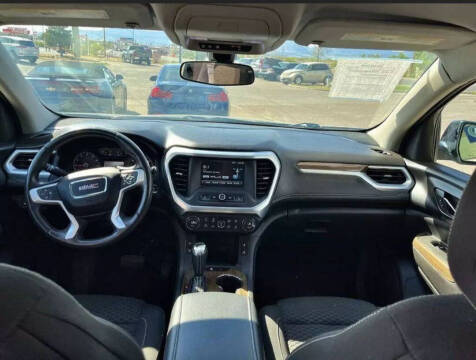2017 GMC Acadia SLE-2