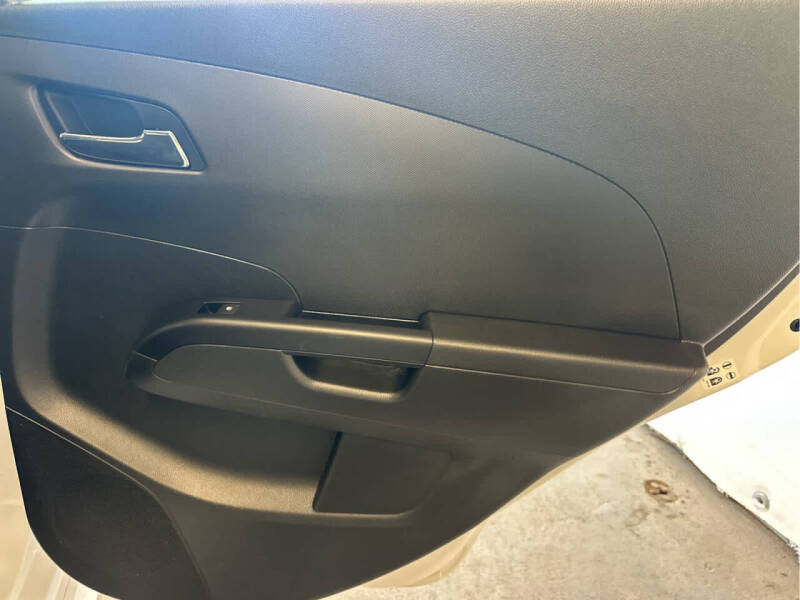 2019 Chevrolet Sonic LT Auto