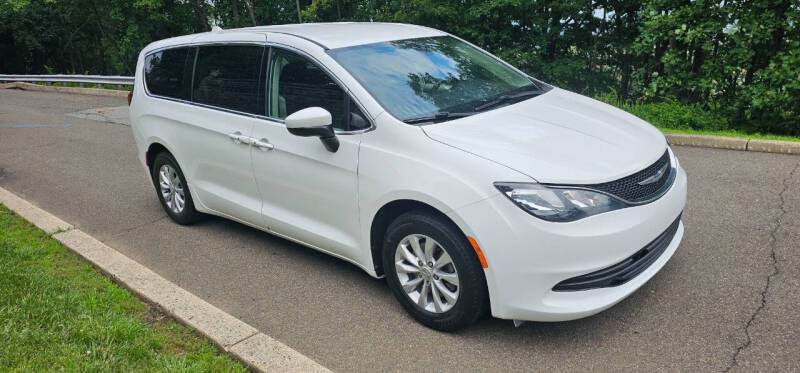 2017 Chrysler Pacifica Touring