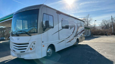 2019 Ford Motorhome Chassis for sale at Turnpike Automotive in North Andover MA