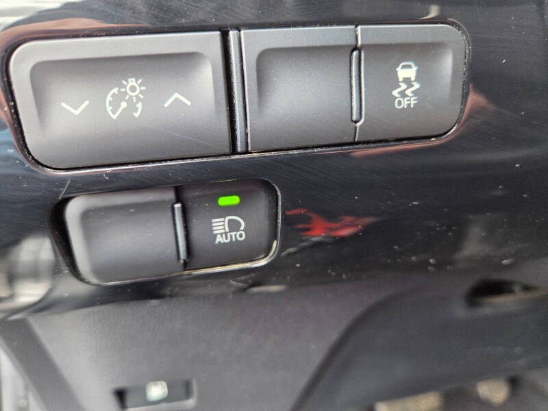 2016 Toyota Prius Four Touring