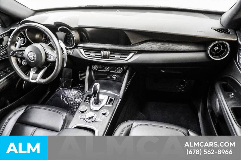 2022 Alfa Romeo Stelvio Sprint