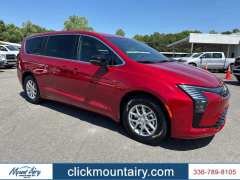 2027 Chrysler Pacifica Select