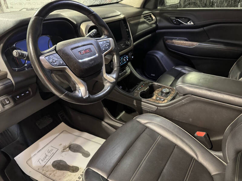 2020 GMC Acadia Denali