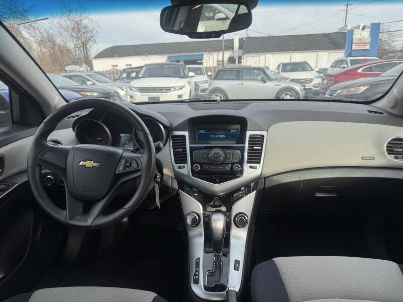2015 Chevrolet Cruze LS Auto