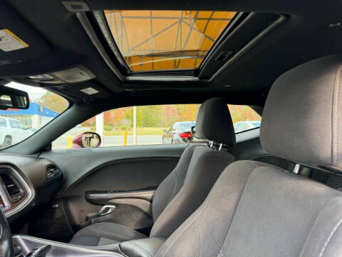 2017 Dodge Challenger R/T Plus