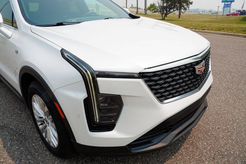 2024 Cadillac XT4 Luxury