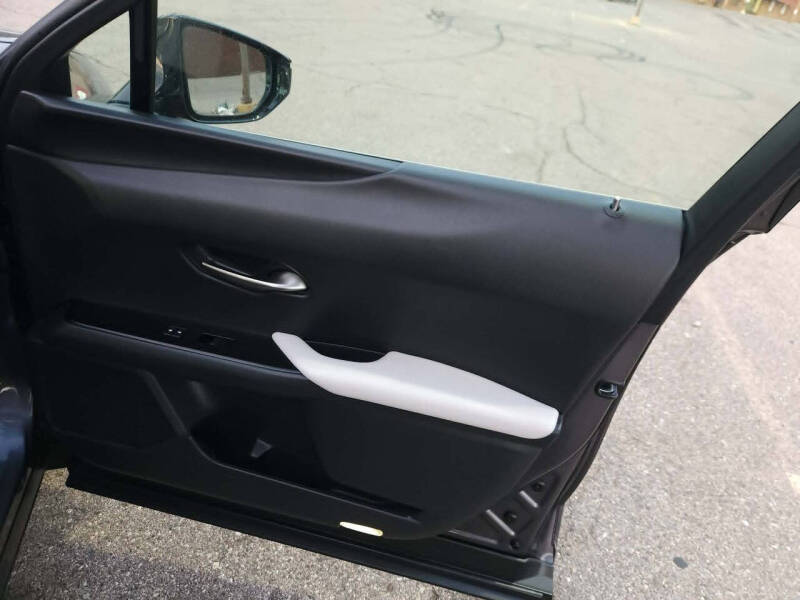 2024 Lexus UX 250h Premium