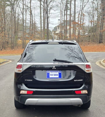 2015 Mitsubishi Outlander SE