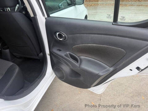 2019 Nissan Versa S Plus