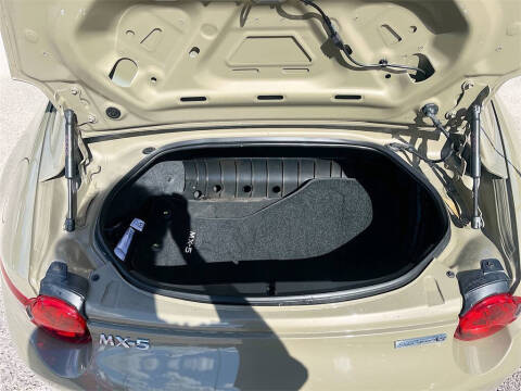 2023 Mazda MX-5 Miata RF Grand Touring