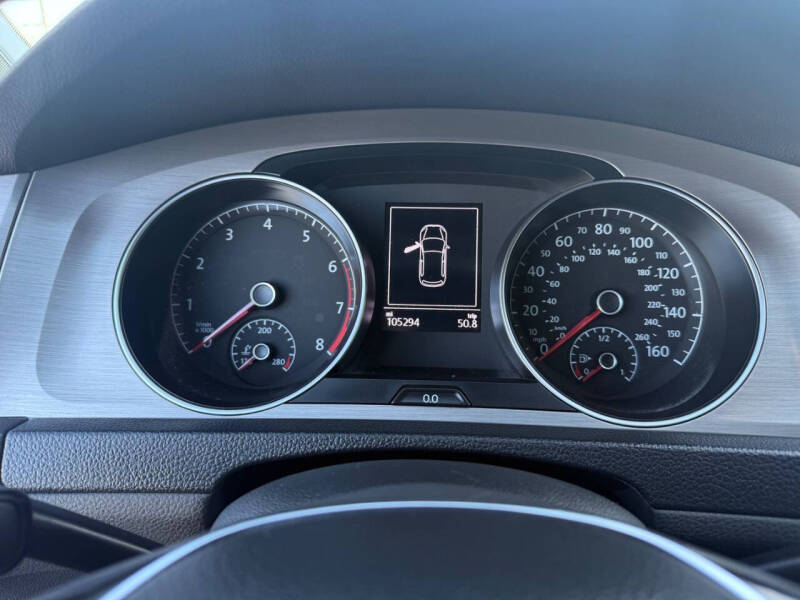 2017 Volkswagen Golf TSI S