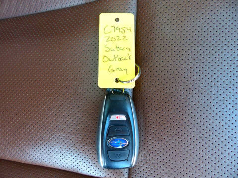 2022 Subaru Outback Touring