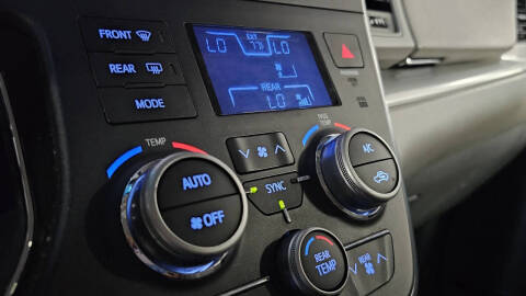 2016 Toyota Sienna