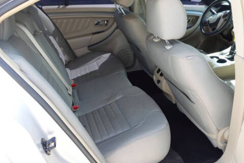 2015 Ford Taurus