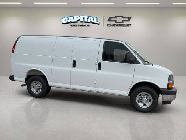 2025 Chevrolet Express 2500