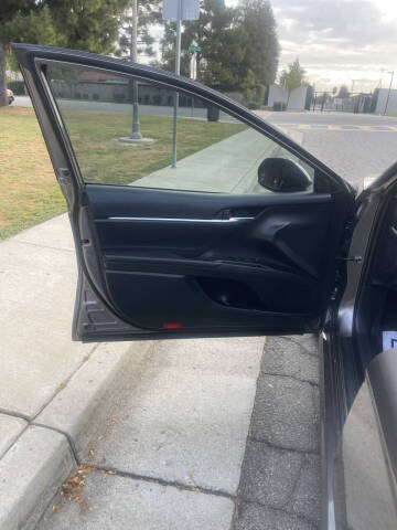 2022 Toyota Camry LE