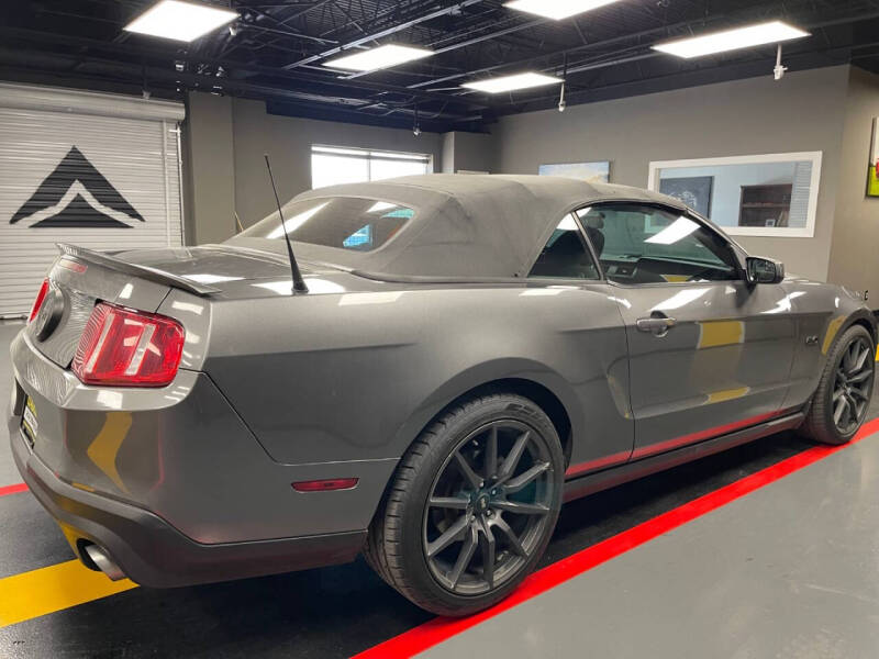 2011 Ford Mustang