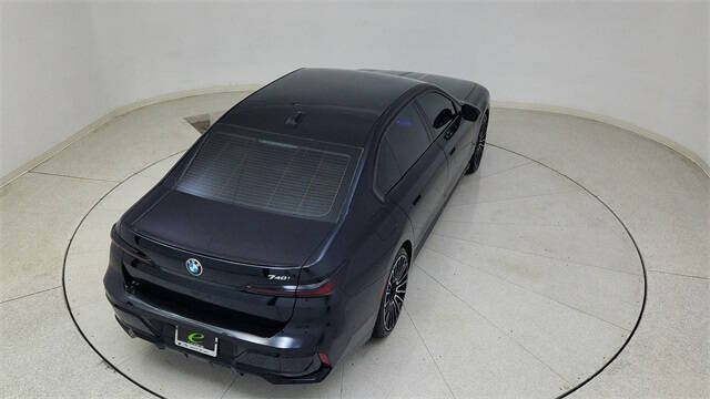 2024 BMW 7 Series 740i