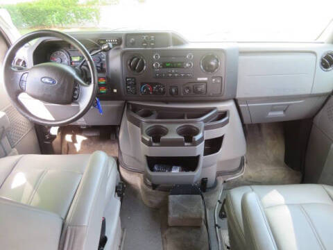 2013 Ford E-Series E-150 XLT