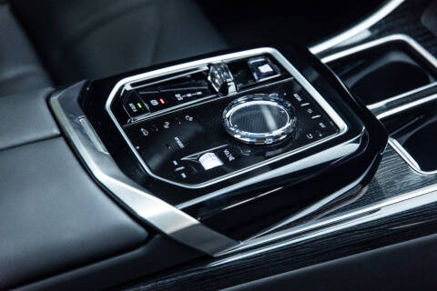 2023 BMW 7 Series 740i