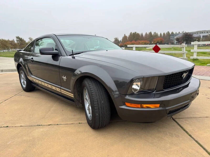 2009 Ford Mustang V6 Deluxe