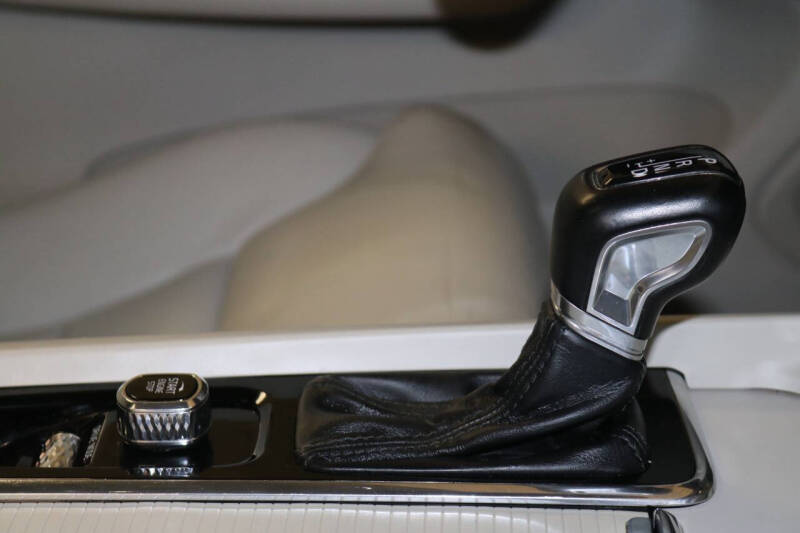 2019 Volvo XC60 T5 Momentum