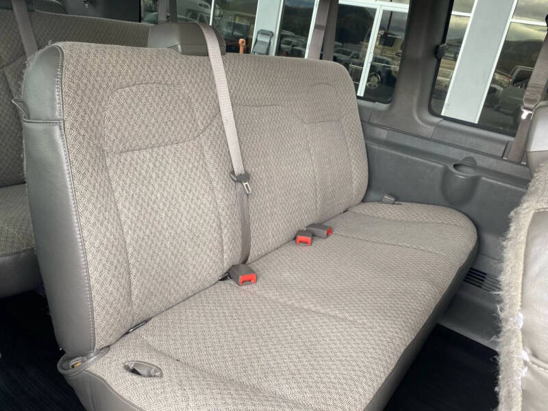 2017 Chevrolet Express LT 3500