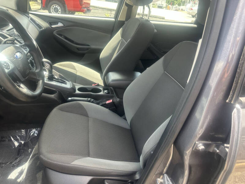2012 Ford Focus SE