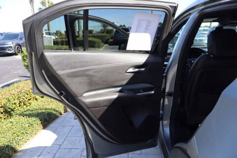 2023 Cadillac XT4 Premium Luxury