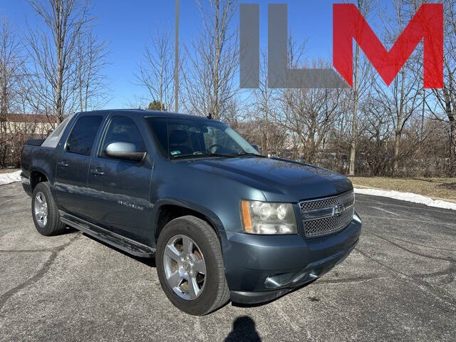 2010 Chevrolet Avalanche for sale at INDY LUXURY MOTORSPORTS in Indianapolis IN