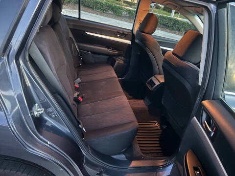 2014 Subaru Outback 2.5i