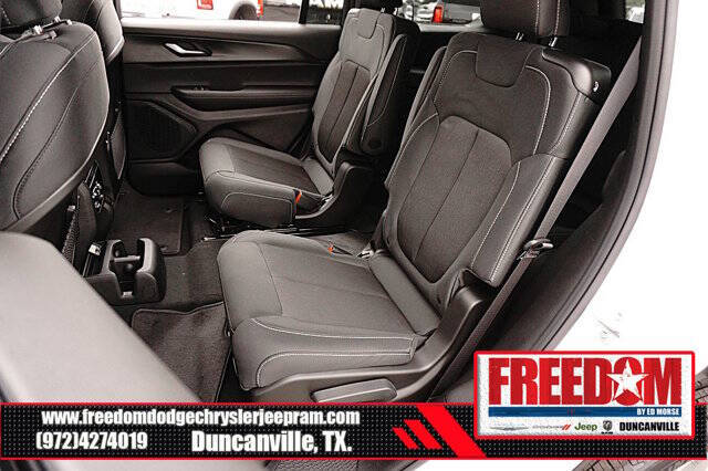 2025 Jeep Grand Cherokee L Laredo X