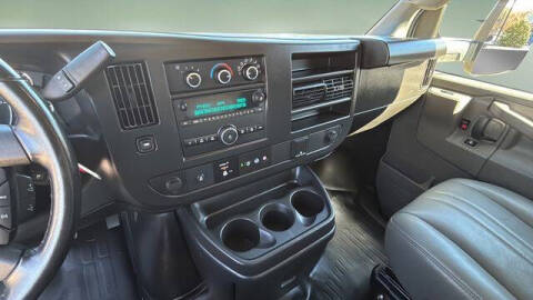 2023 Chevrolet Express 3500